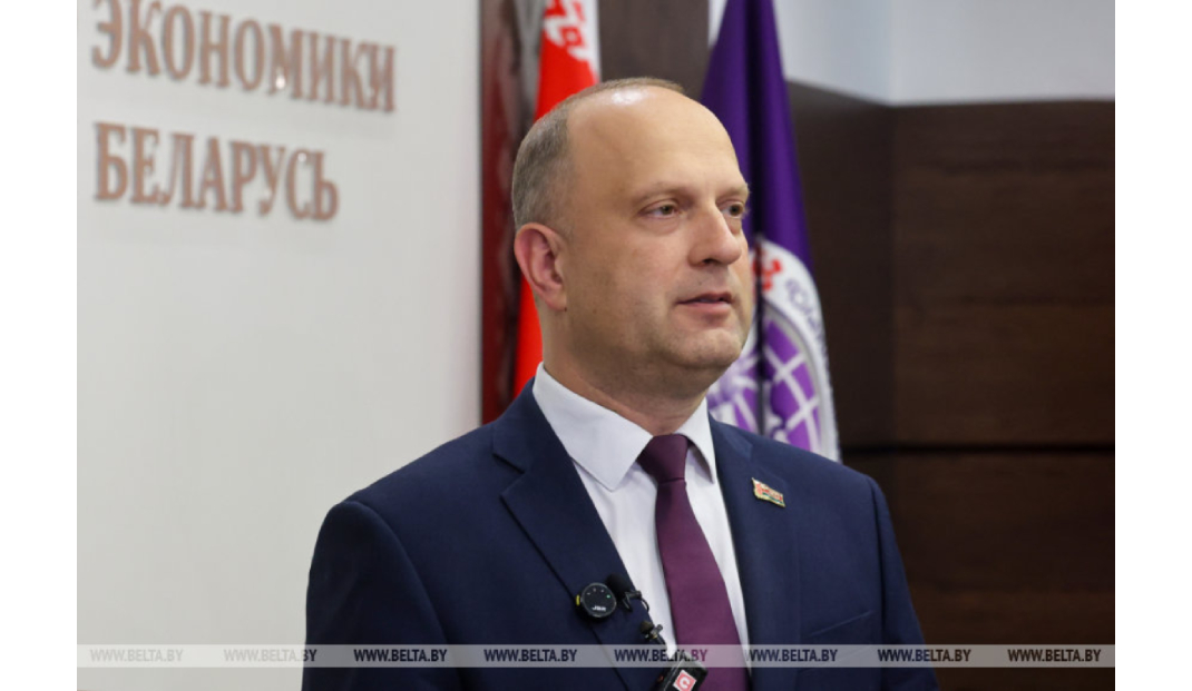 Юрий Чеботарь: задачи Прогноза-2027 - сбалансированный рост экономики и повышение качества жизни людей