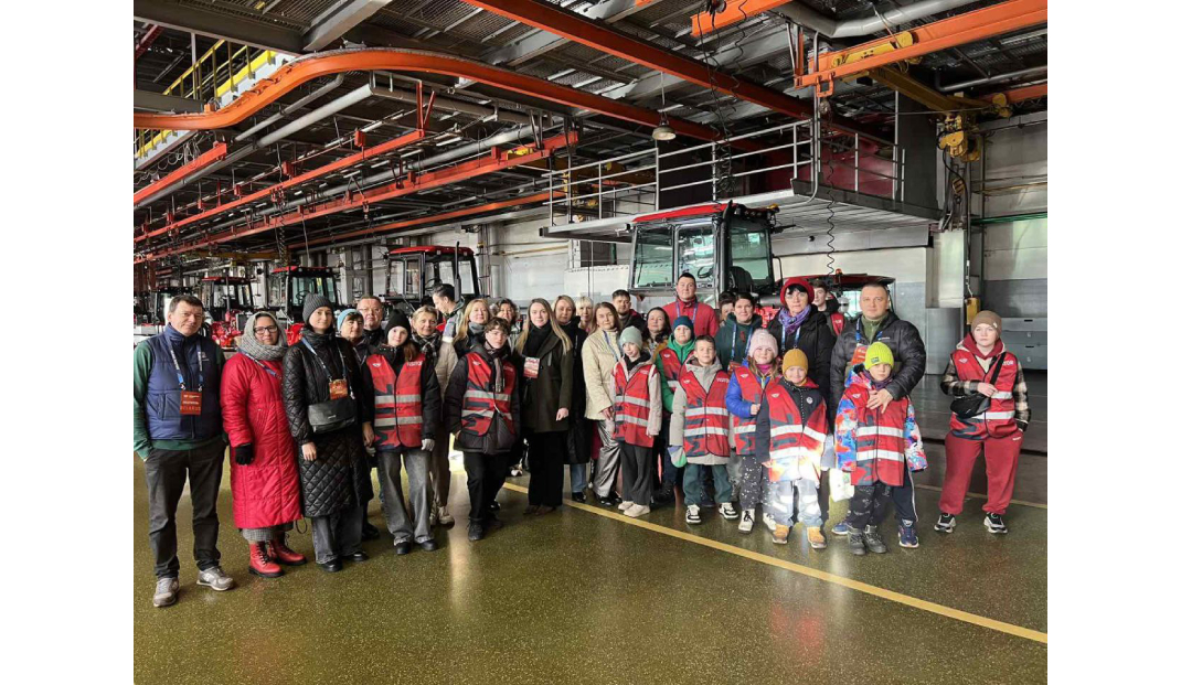 Сотрудники Минэкономики посетили Минский тракторный завод