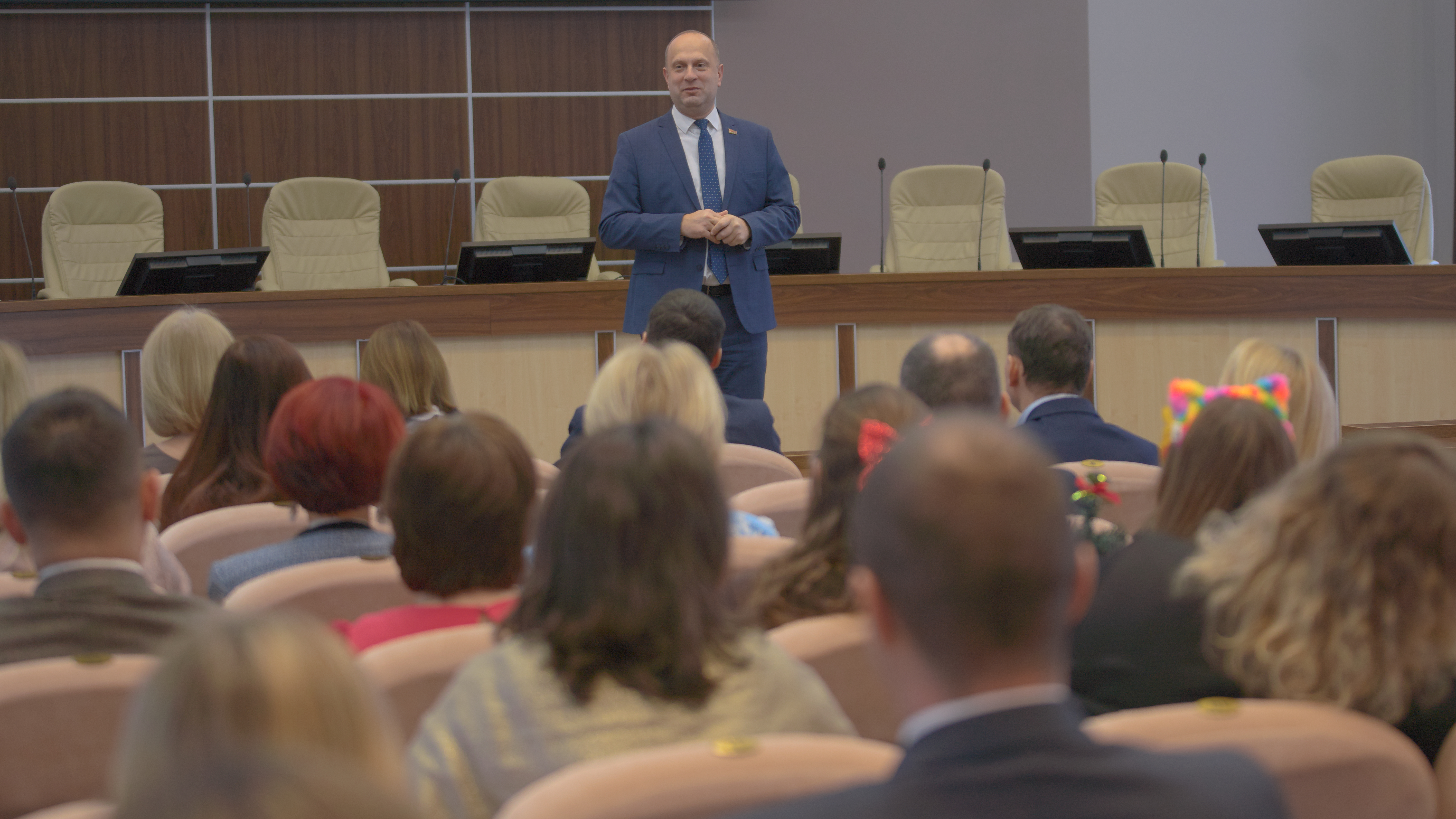 Юрий Чеботарь поздравил коллектив Министерства экономики с наступающим Новым годом