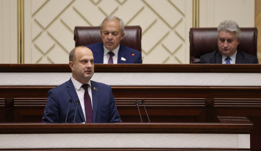 Юрий Чеботарь: программа новой пятилетки нацелена на развитие высокотехнологичного реального сектора экономики