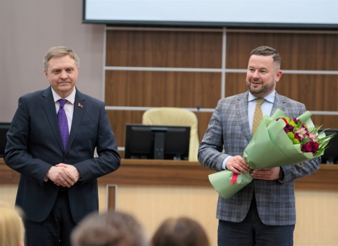 Александр Червяков представил коллективу Минэкономики своего нового заместителя Андрея Картуна