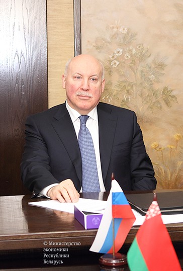 
  Александр Червяков встретился с послом РФ Дмитрием Мезенцевым    