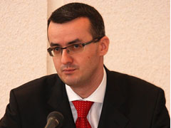 Брифинг: «Важнейшие параметры прогноза социально-экономического развития на 2011 год и итоги социально-экономического развития республики в январе-октябре 2010 г.»