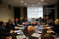 Встреча Министра экономики Николая Снопкова с парламентской группой дружбы "Франция-Беларусь" 06.12.2013